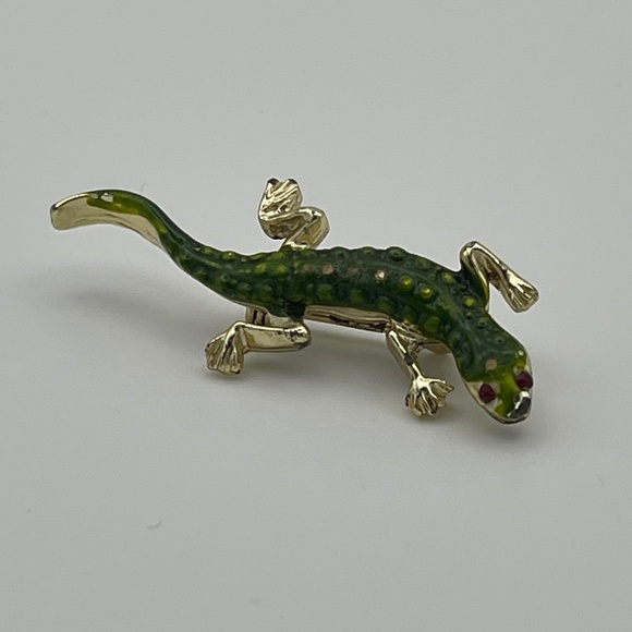 Salamander Lizard Brooch Pin Green Enamel Amphibian Red Rhinestone Eyes Vintage - Picture 1 of 5